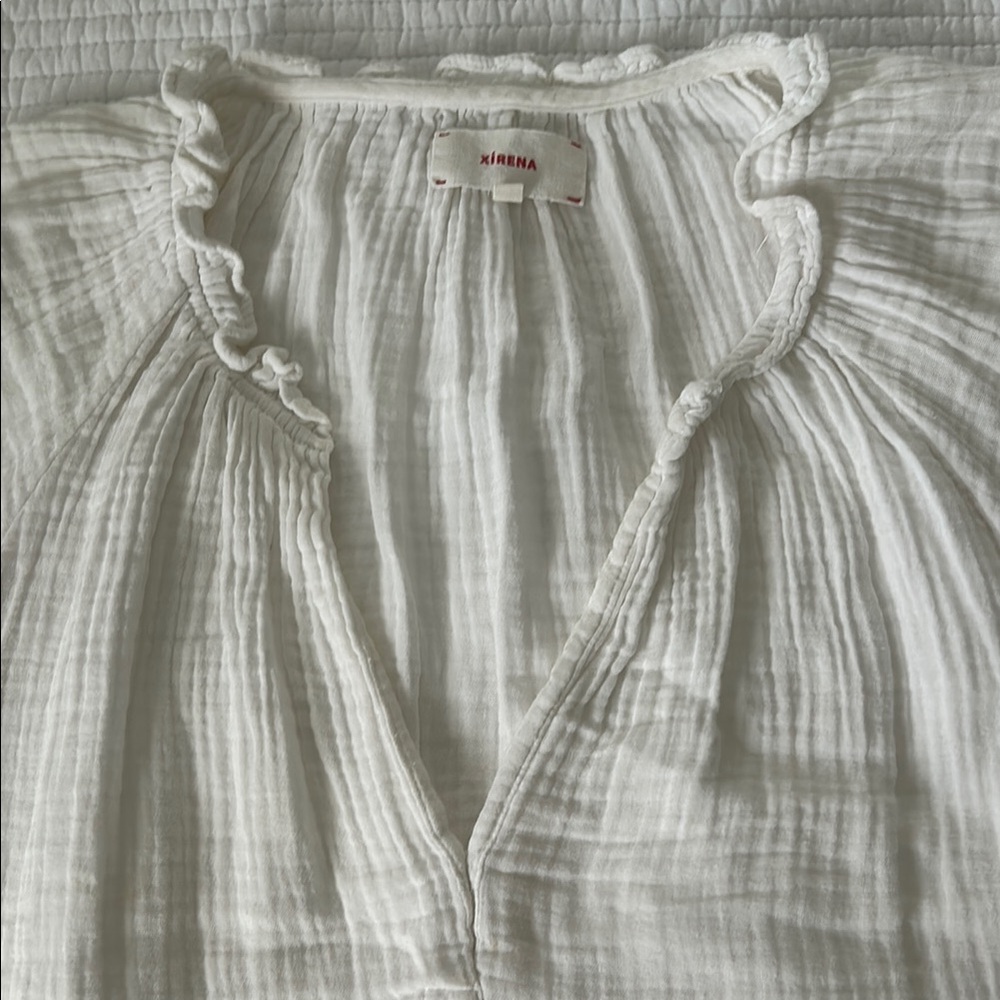 Xirena White Ruffled Women's Top sz Medium